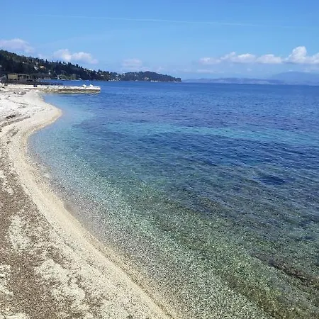 Eleni's & 1 * Achílleion