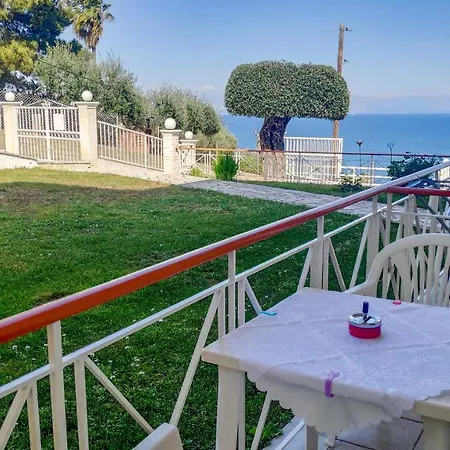 Appartamento Eleni's & 1